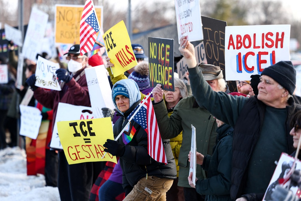 Protestos contra centro de detenção de imigrantes em Roxbury, Nova Jersey 9 Protestos contra centro de detenção de imigrantes em Roxbury, Nova Jersey