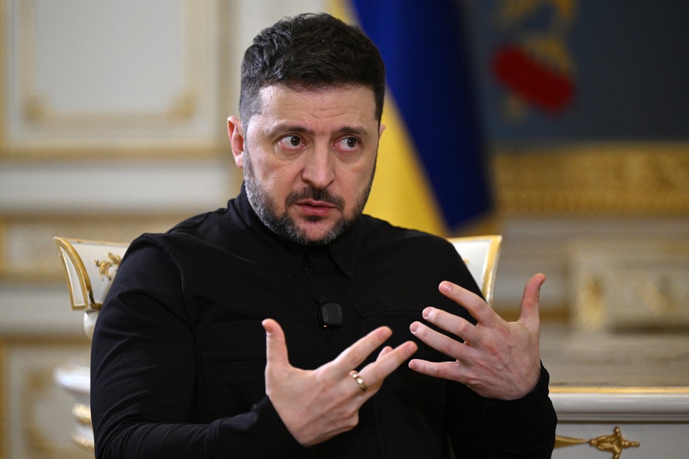 Zelensky afirma que Ucrânia não está perdendo a guerra contra a Rússia 1 featured 1771775075077