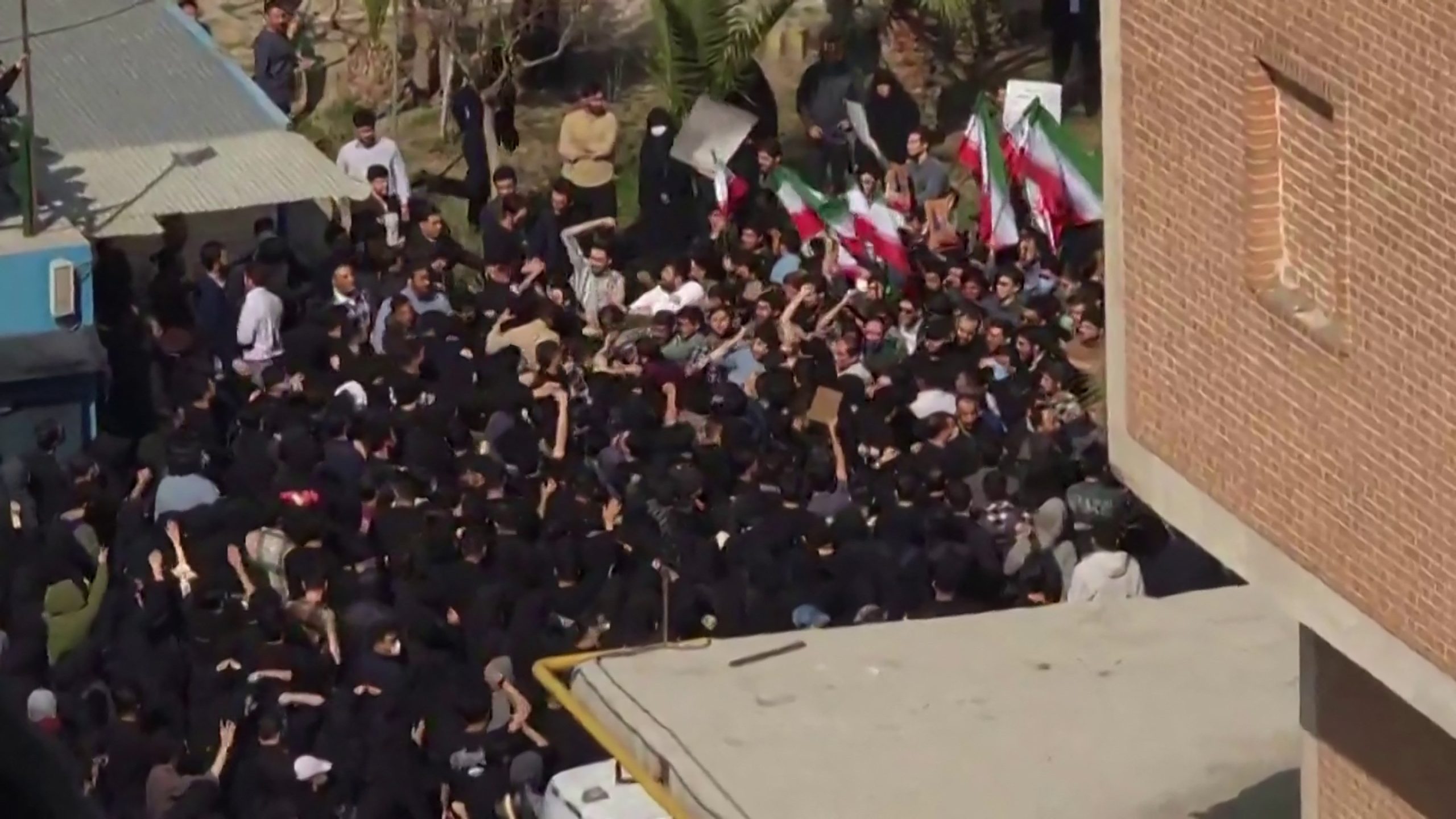 Nova onda de protestos estudantis no Irã contra o governo Khamenei 7 Nova onda de protestos estudantis no Irã contra o governo Khamenei